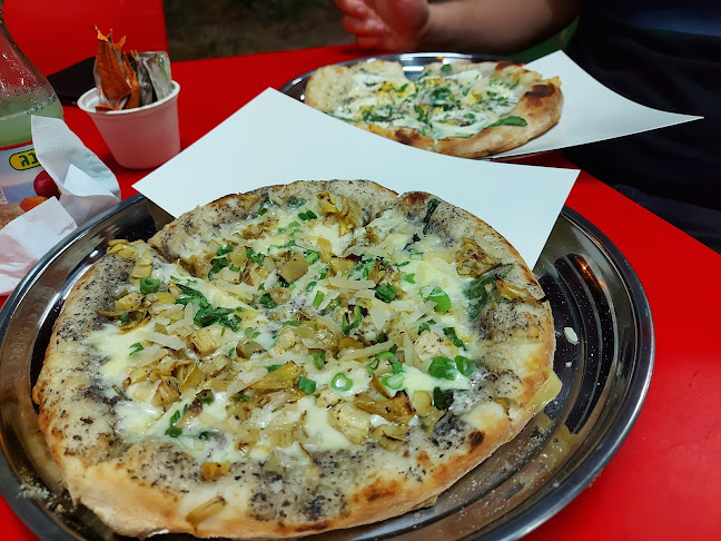 פיצה דונטלוס' - הסעדה