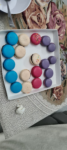 נופר לטמן ️| ️בית ספר ללימודי קונדיטוריה | חותכני עוגיות - קרית ים