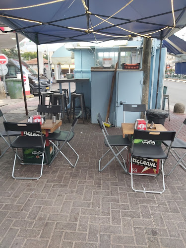 Opinii despre פלאפל כדורי - הבוטקה הכחול în הוד השרון - הסעדה