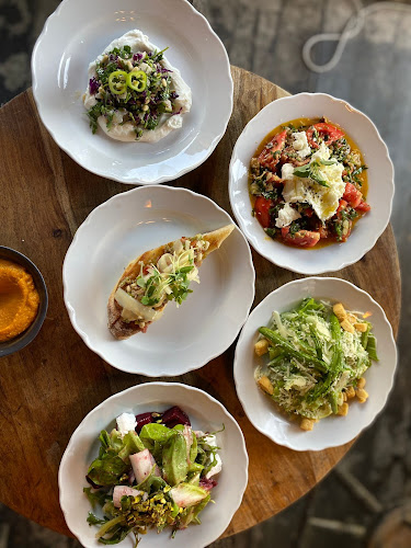 C\W Chocolate & Wine Shop