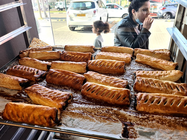 מאפיית אריאל