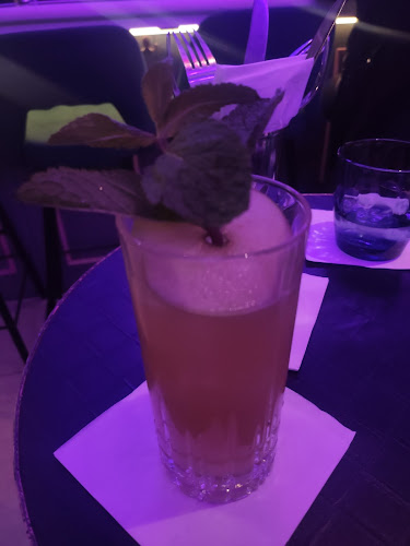 ג'ין קלאב סאפרים - תל אביב-יפו