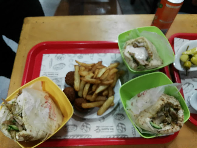 כיפה אדומה - הסעדה