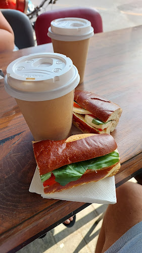 Cafe Castel קפה קסטל - תל אביב-יפו