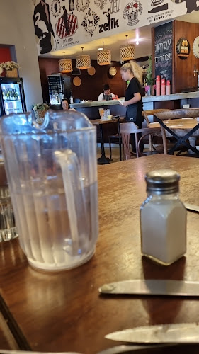 Opinii despre קפה זליק în קרית אונו - הסעדה