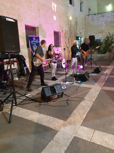 Opinii despre זאביק - פאב שכונתי în ירושלים - הסעדה