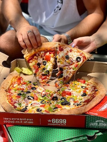 Opinii despre פאפא ג׳ונס חיפה în חיפה - הסעדה
