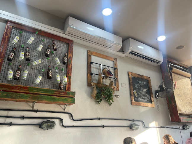 Comentarii opinii despre חומוס שוק כפר סבא