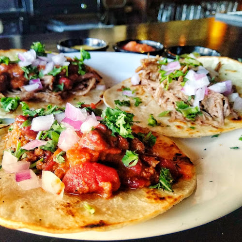 Opinii despre נולה סוקס פאב în חיפה - הסעדה