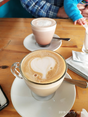 קפה בלפור - הסעדה