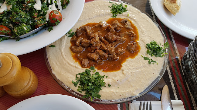 מלח ופלפל - הסעדה