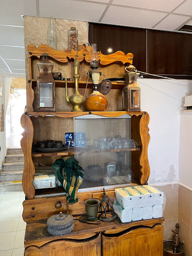 حمص فول ابو محمد - הסעדה