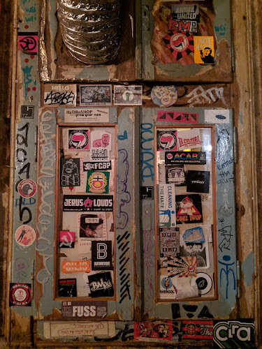 The Sira Pub - הסעדה