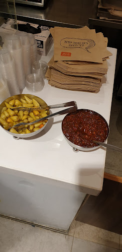 פלאפל בריבוע eat&go - פז רמת השרון - הסעדה