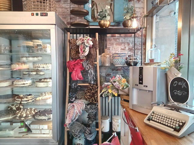 רחליז Rachely's - בית קפה ומאפה גני תקווה - גני תקווה