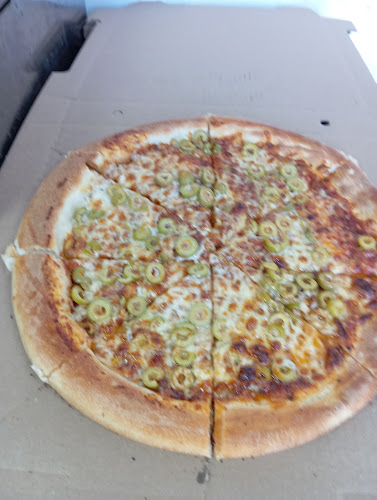 בובה של פיצה רעננה