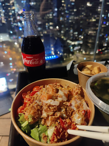 אלוהה - הסעדה