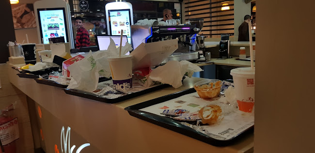 מקדונלד'ס - הסעדה