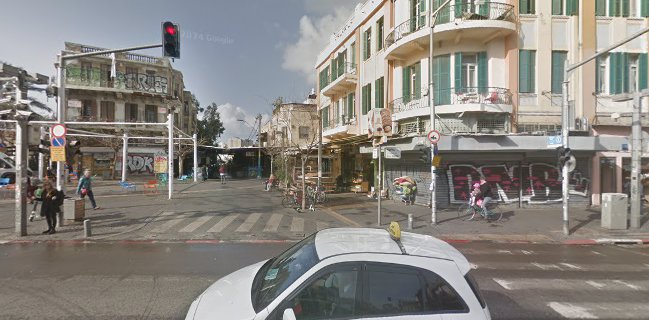 עוזי אלי איש האתרוגים - שוק הכרמל תל אביב