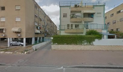 CRUNCH Confectionery - קונדיטוריית קראנץ׳