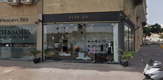 מעדנייה מקומית