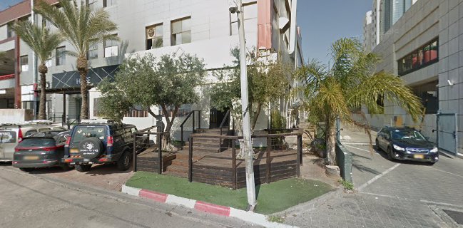 אימון ספורט ופאב משחק