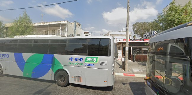 על המנגל גריל בר ישראלי